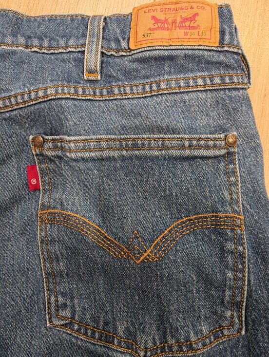 Levi's Other - Levi's 537 Men's Jeans 34x30 Bootcut Medium Wash Denim Y2K